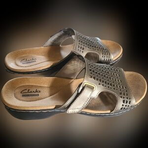 Women's Clark's collection shoes / sandals